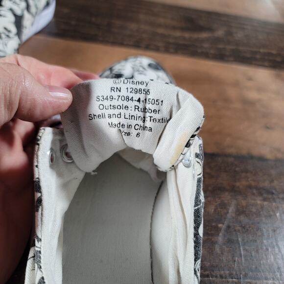 Disney Mickey Mouse Black White Women's Sneakers Shoes Size 6 - Picture 6 of 7